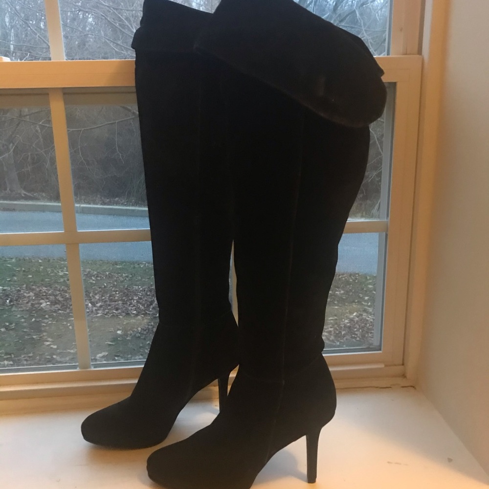 Black Suede Sexy Boots!